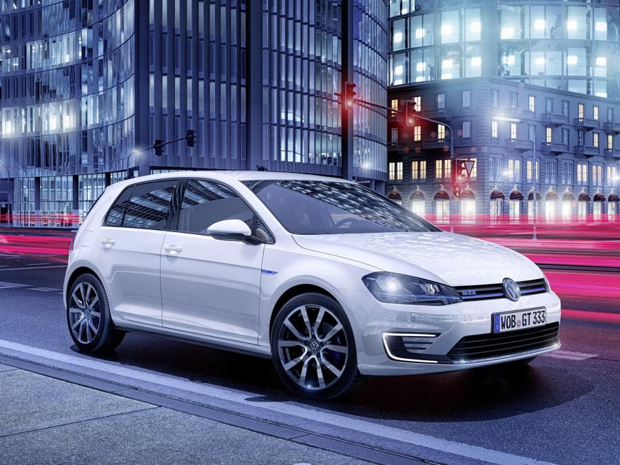  Volkswagen Golf GTE 5-Door 2014 года  (фото 13 из 45)